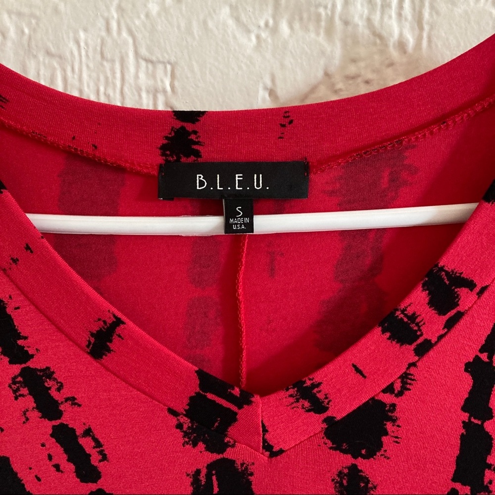 B.L.E.U. Red and Black Tunic Mini Dress Size Small - Picture 6 of 7